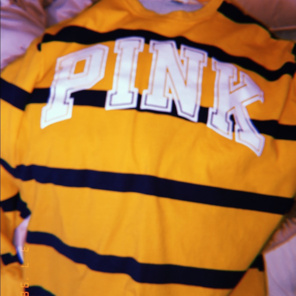 Size small Vs Pink long sleeve t shirt